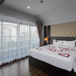 Beryl Signature Hotel & Travel